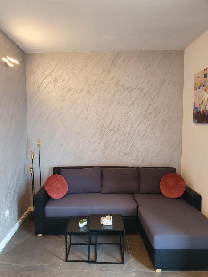 Apartment Zadoda Omis Exterior photo